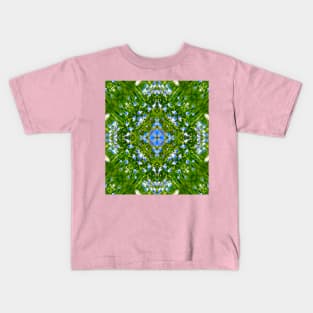 Perfume pattern that purifies your heart. Kids T-Shirt